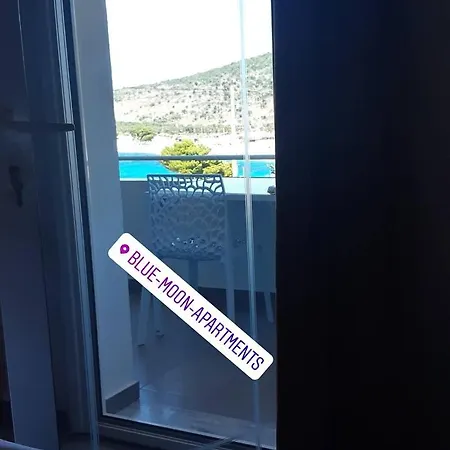 Apartment Blue Moon