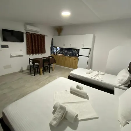 Blue Moon Apartment Ksamil